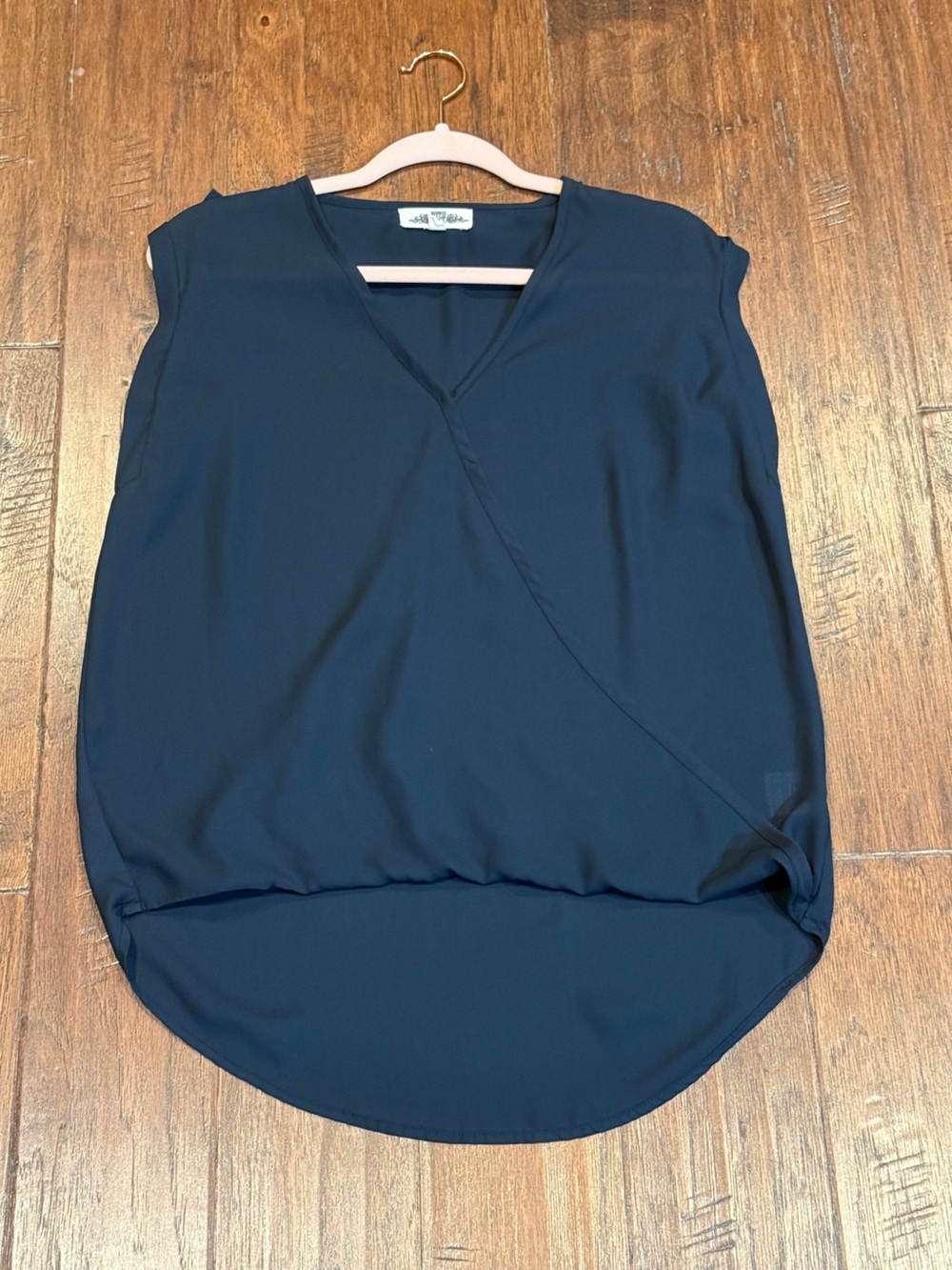 Size Medium Sleeveless Navy Blouse V-Neck Wrap Front Top
